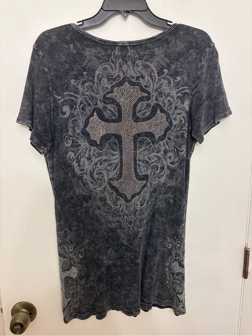 Vocal Apparel Y2K Rhinestone Cross Graphic Tee Gray Mineral Wash Mall Goth Shirt - Picture 5 of 6